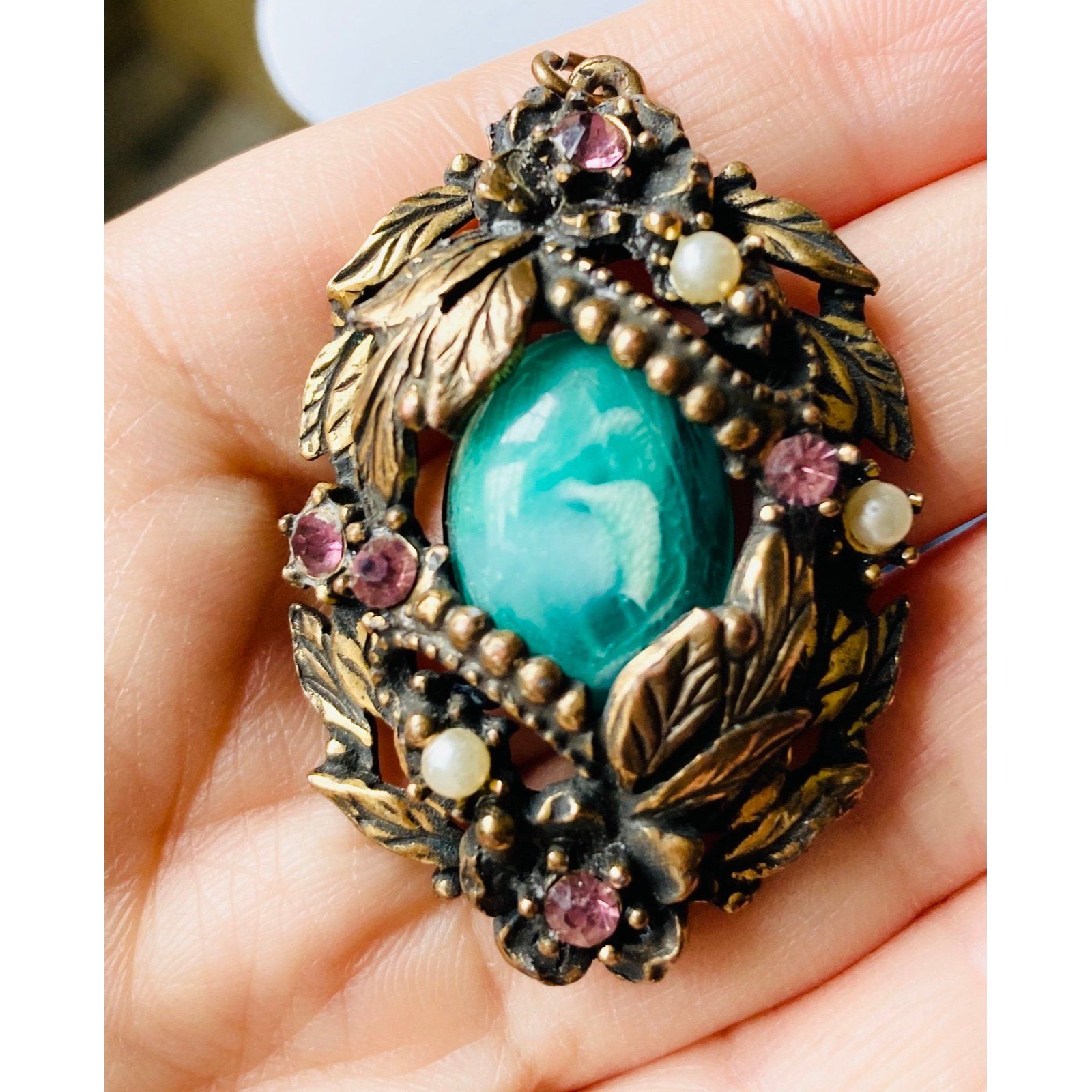 Vintage Gold Tone Rhinestone Glass Pendant